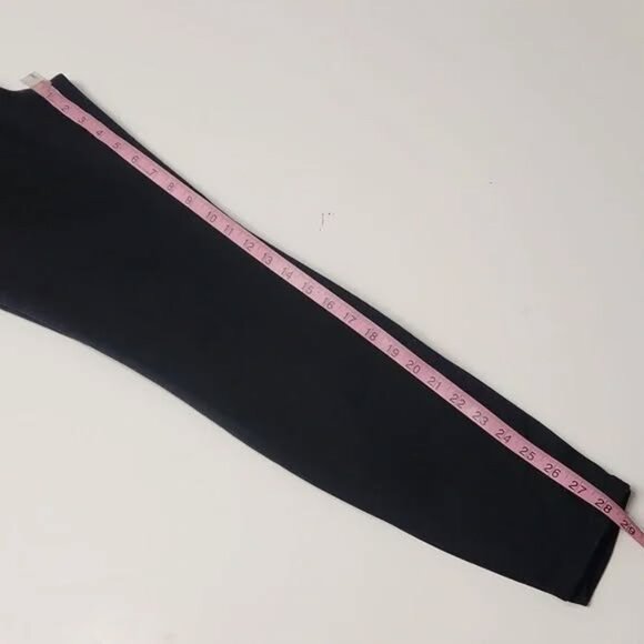 m jeans by maurices™ Black Cool Comfort Pull On Super High Rise Ripped Jegging M - Picture 4 of 7